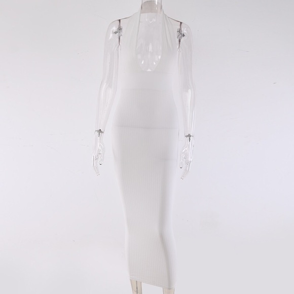 Halter dress - Picture 3 of 5